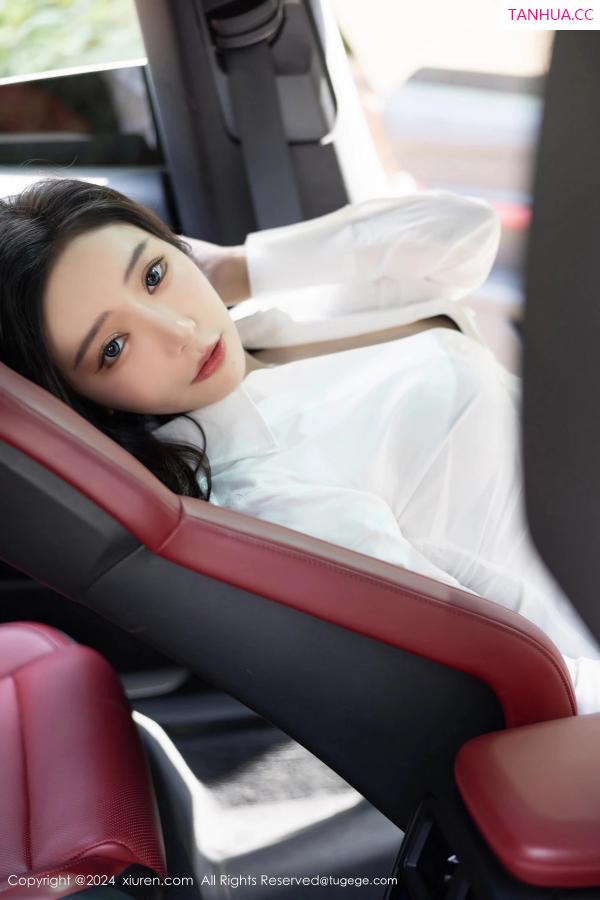 王馨瑶  [XiuRen]高清写真图 2024.03.29 No.8314 王馨瑶yanni 黑丝美腿第3张图片
